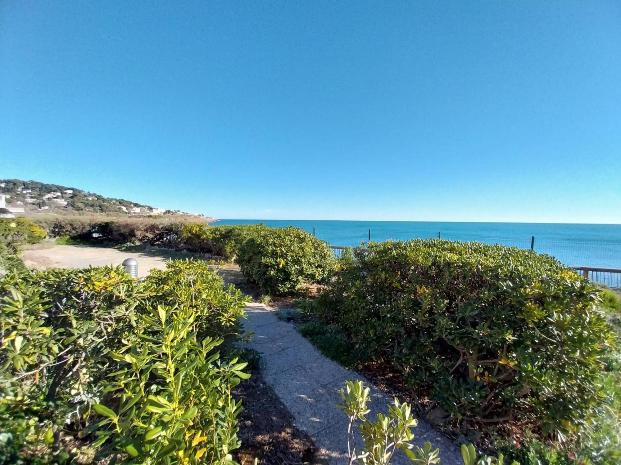 40 M², 1Ere Ligne Mer, Dernier Etage Avec Ascenseur Sète Exterior foto